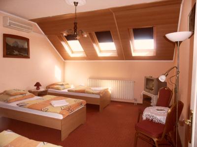 Kálmán Panzió - 1