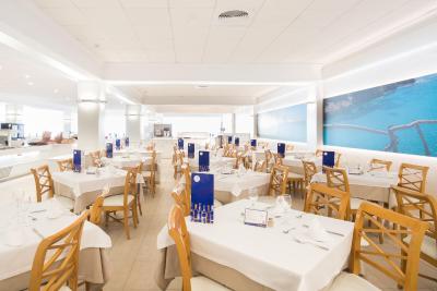 Globales Almirante Farragut (Cala en Blanes) – oppdaterte ...