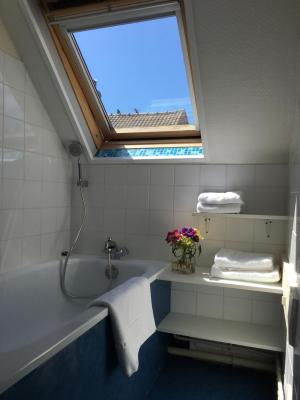 Aux Pieds de La Cathedrale - 7