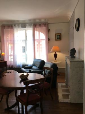 Aux Pieds de La Cathedrale - 2