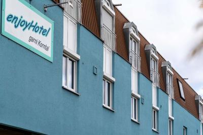 enjoyHotel garni Korntal Stuttgart b&b Parkplatz Sprinter Penny eTank - 5