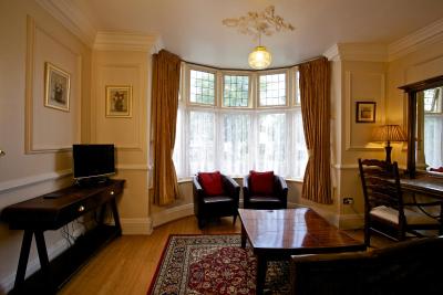 Acorn Guest House in Hull - 4