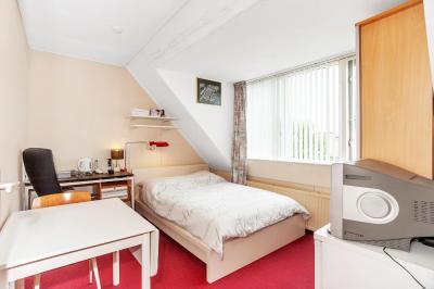 Wim's Place Schiphol Amsterdam Airport - 6