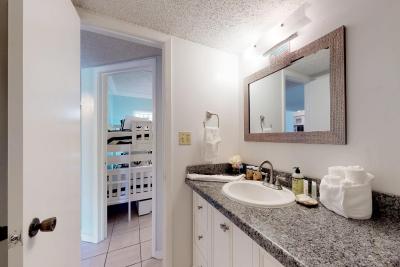 Beachview Condominiums: #204 - 7