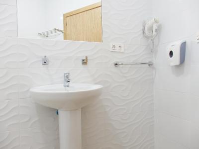 Hostal Montemayor - 2