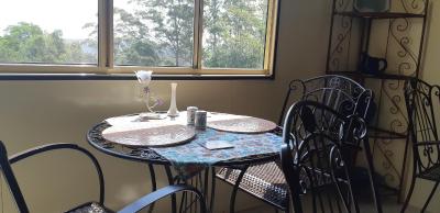 Mapleton Peaceful Provence BnB - 4