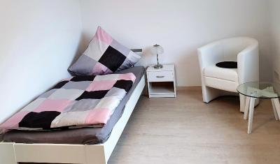 Pension Nickel Ferienwohnung II Waldstraße 18 Alsbach-Hähnlein - 1