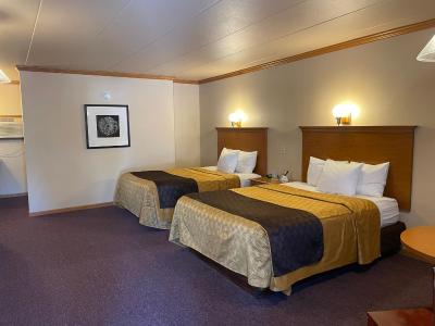 Amber's Inn and Suites - 7