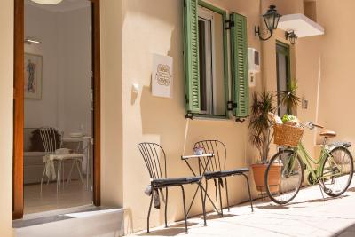Centrale Lefkada old town - 5
