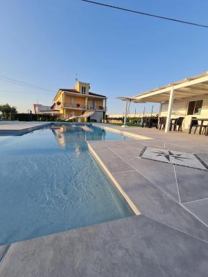 B&B Villa Luja Resort - 3