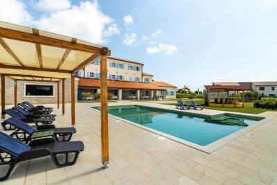 VELANERA Hotel & Restaurant - 6