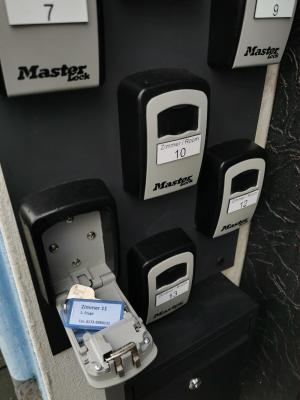 Adam's Hostel - Self Check-In & Only Private Rooms - 5