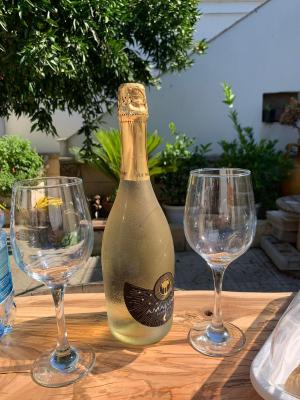 Lemon Suite-Luxury - 3