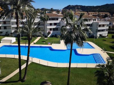 Casa en urb. con la piscina más GRANDE de Jávea.