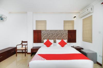 Hotel Queensbury Malabe - 1