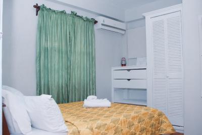 Buttercup Cottage Apartments - 1