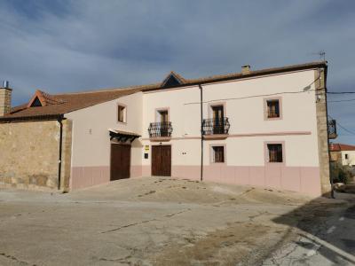 CASA RURAL, con Jacuzzi, Chimenea, BBQ, Bar y mucho mas