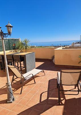 Penthouse Seaview with jacuzzi