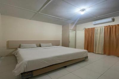 OYO 92463 Deli Hotel Medan