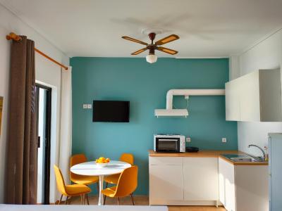 Papas Rooms on the Seafront - 7