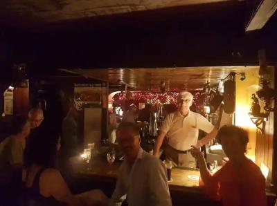 Kingfisher Lodge & Pub - 2