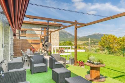 Acogedora casa rural con jardín y barbacoa próxima a Pamplona