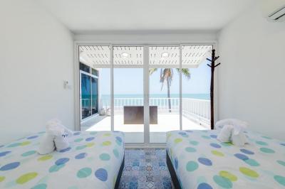 TheSkyCozy Beachfront - 1