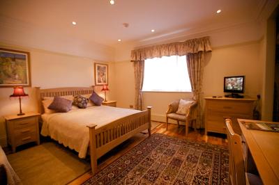 Acorn Guest House in Hull - 1