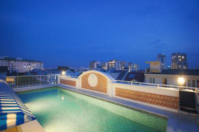 Central Hotel & Residences Swimming Pool - 3