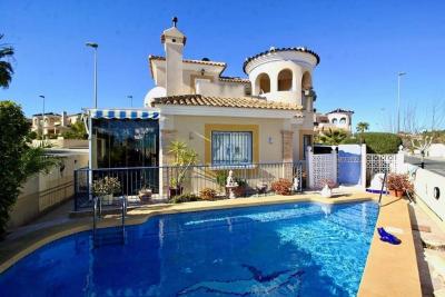 Detached Villa with private pool VT-504665-A