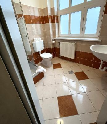 Broadway City Guesthouse - 7