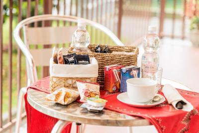 Affittacamere Casa Emilia Foresteria Lombarda - 1