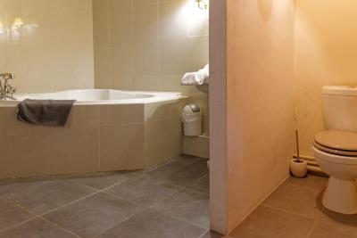 Chateau Du Four De Vaux - 2