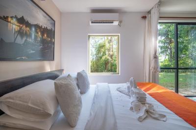 Redcliffs by The Serendipity Collection - 6