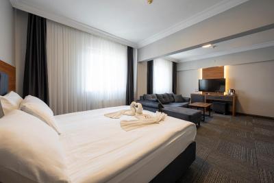 Maltepe MANHATTAN OTEL - 7