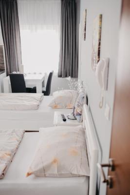 Prenoćište Park - 4