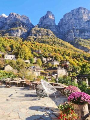 Ikojenia Traditional Lodge - 3