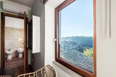 SopraBosco Calcata Art & Design Apartment - 5