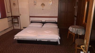 Zeke Szálláshely - 4