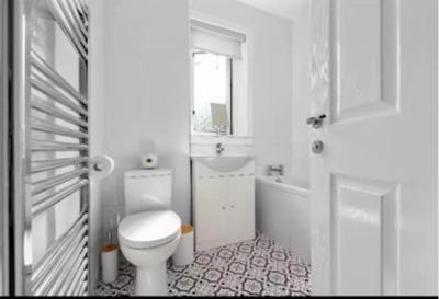 Grangeburn Residence - 2 bedroom home with parking - 1