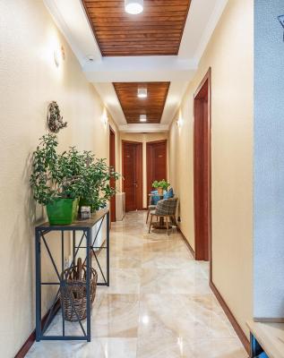 Hotel Gold Tower - 7