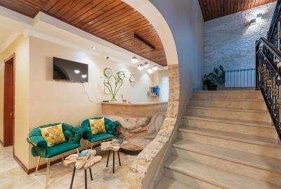 Hotel Gold Tower - 1