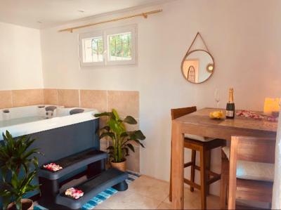 Léchappée Belle - 2