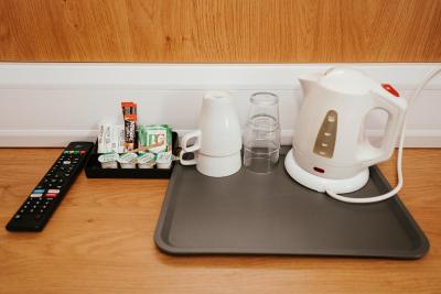 Hotels 24-7 - The Old Victoria Hotel - 4