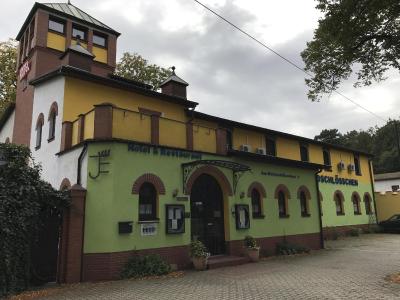 Waldschlösschen - 4