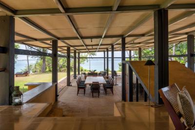 Redcliffs by The Serendipity Collection - 3