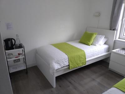Anchorage Guest House - Also 1 room available with Hot Tub,must be booked separately - 2