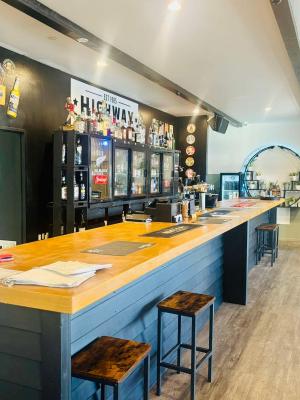 The Highway Inn - 5