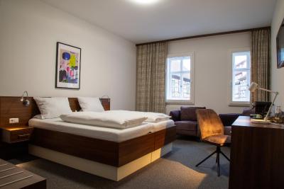 Hotel Zum Bären - 1