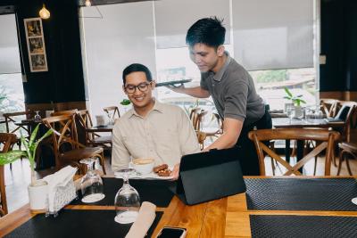 Goldberry Suites & Hotel Mactan - 7